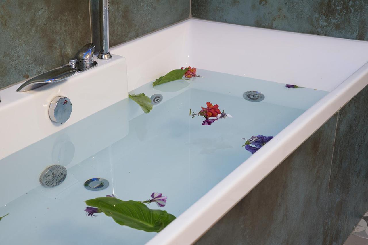 Edward Luxury Suites 하니아 외부 사진
